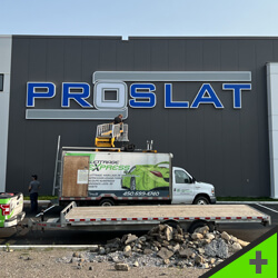 Enseignes de type lettres channels